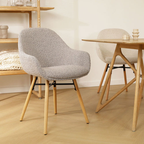 Nolon Nena-Mae Eetkamerstoelen Set van 2 - Bouclé Taupe - Houten Poten - vtwonen shop