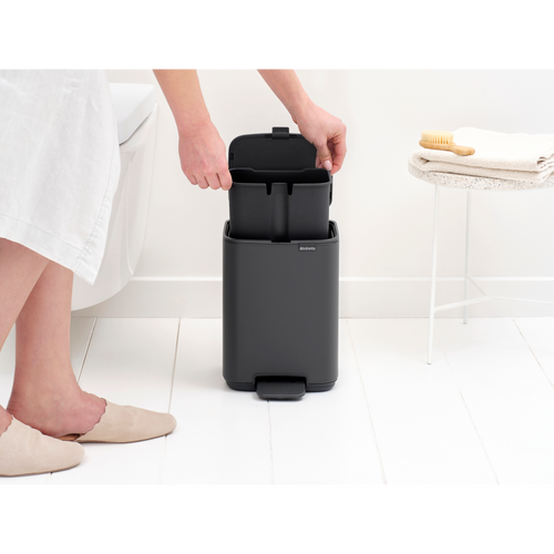 Brabantia Bo Pedaalemmer, 4 liter, stil sluitend, kunststof binnenemmer - Mineral Infinite Grey