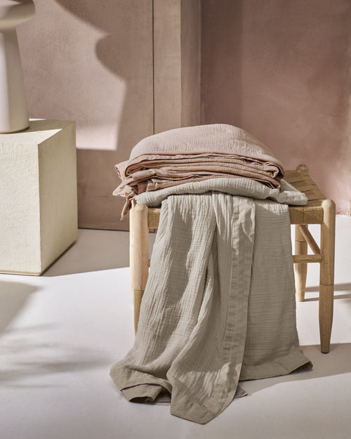 vtwonen Sprei Gentle Embrace - 180 x 240 cm - Zachtroze