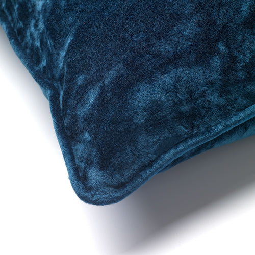 CHLOE | sierkussen 50x50 cm | Insignia Blue | blauw | Hoii | met duurzame kussenvulling