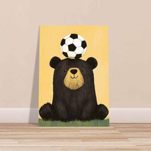 Artfulprints Poster Voetballende beer   - 30x40 cm - Geel