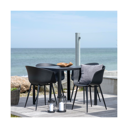 Artichok Liloe kunststof tuinstoel zwart met armleuningen - vtwonen shop