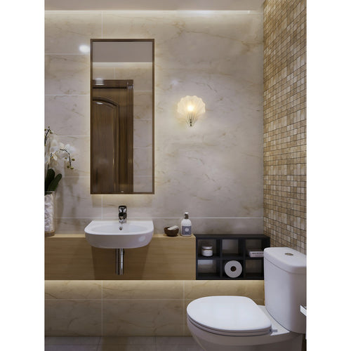 Searchlight Shell 1-lichts wandlamp, satijnzilver metaal en matglas IP44