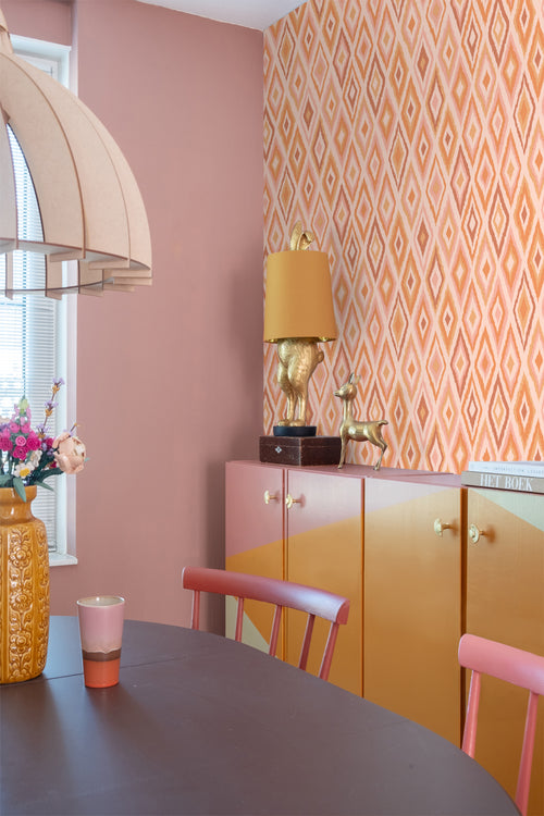 ESTAhome behang ruiten roze en oranje - 50 x 900 cm - 131689