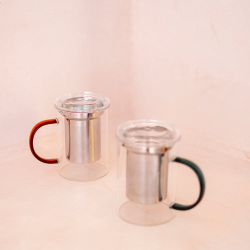 Ona - Theebeker 43cl met filter en deksel amber Liv