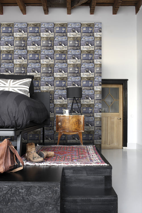 ESTAhome behang vintage koffers blauw en bruin - 53 cm x 10.05 m - 138215