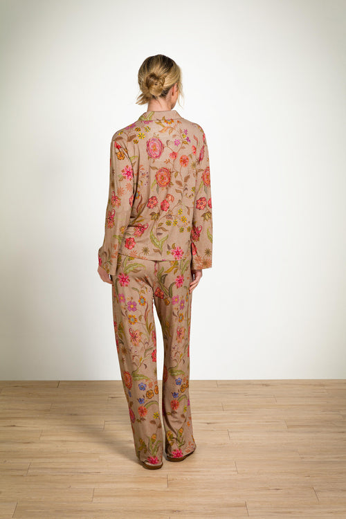 Pip Studio - Faye Pyjama t-shirt - Lange mouw Dames - Coco Flower - Zand - M