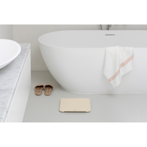 Brabantia ReNew Digitale personenweegschaal, op batterijen - Soft Beige