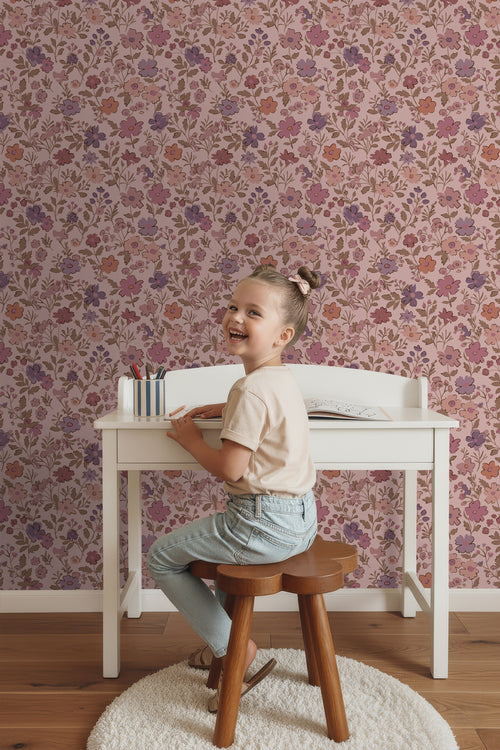ESTAhome behang bloemetjes donker paars en roze - 50 x 900 cm - 131322