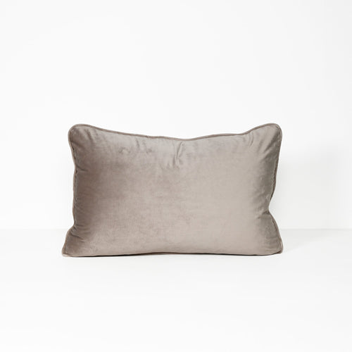 Darcy & Duke sierkussen Nougat - Bruin - 40x60cm