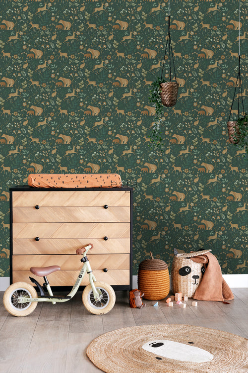 ESTAhome behang bos met bosdieren donkergroen en beige - 53 cm x 10.05 m - 139587