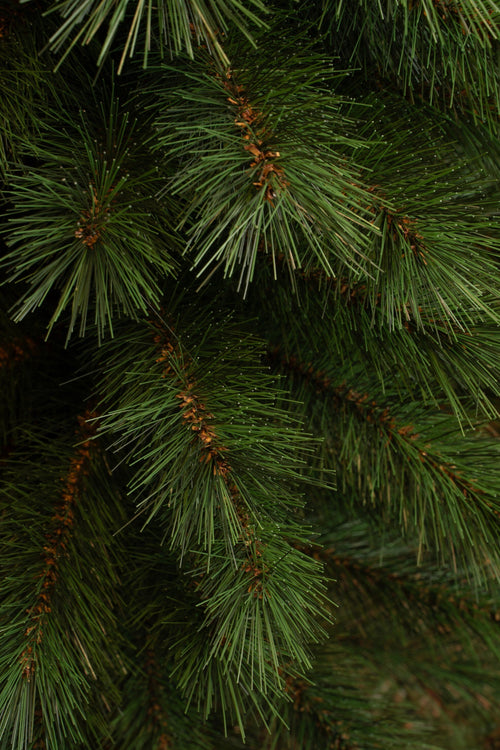 Black Box Trees Sotka Smalle Kunstkerstboom - H260 x Ø69 cm - Groen - vtwonen shop