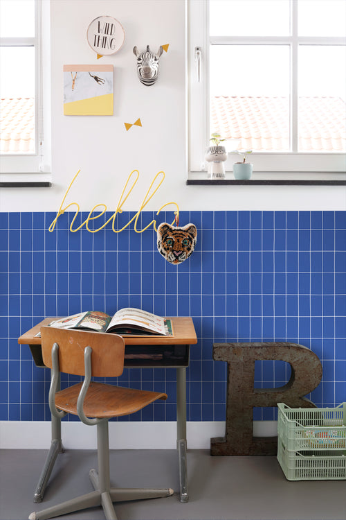 ESTAhome behang kleine tegeltjes koningsblauw en wit - 53 cm x 10.05 m - 139962 - vtwonen shop