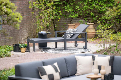 Cube bijzettafel - aluminium - carbon black - 48,2x28,6xH53 cm - vtwonen shop