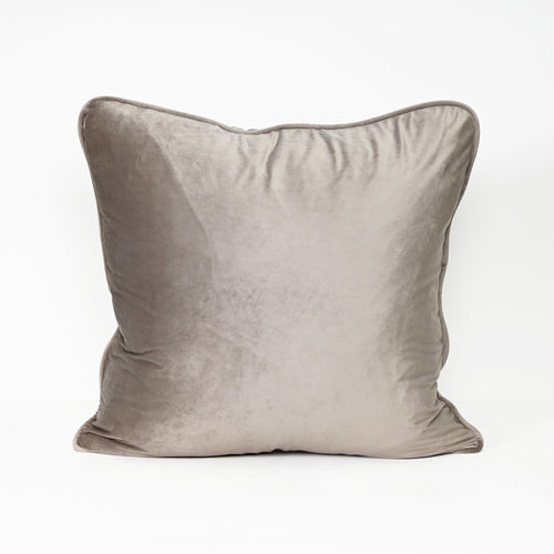 Darcy & Duke sierkussen Nougat - Bruin - 55x55cm