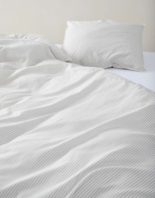 Marc O'Polo Classic fine stripe dekbedovertrek - Tweepersoons – 200x200/220 cm - Grey mist