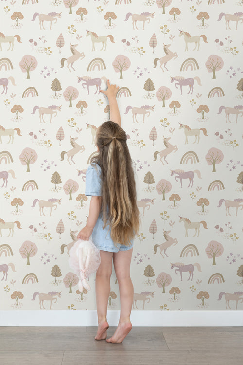 ESTAhome behang unicorns beige en zacht roze - 53 cm x 10.05 m - 139503