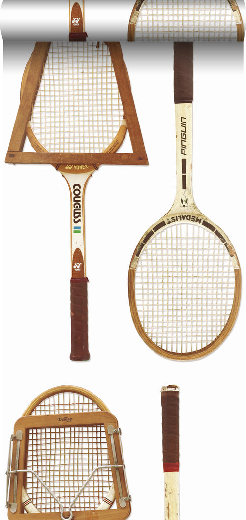 ESTAhome XXL behang vintage tennisrackets wit, bruin en beige - 50 x 900 cm - 158801 - vtwonen shop