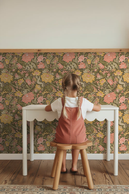 ESTAhome behang vintage bloemen vergrijsd olijfgroen, roze en okergeel - 50 x 900 cm - 131197