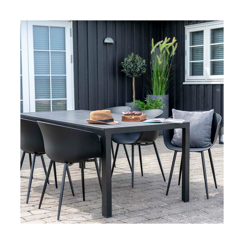 Artichok Liloe kunststof tuinstoel zwart met armleuningen - vtwonen shop