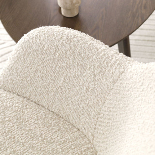 Nolon Nena-Mare Eetkamerstoel Bouclé Beige - Armleuning - Walnoot Poten