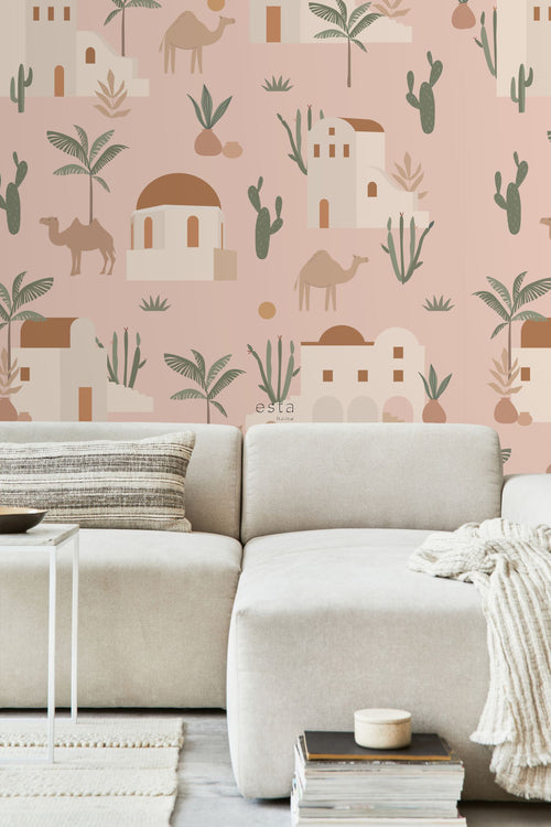 ESTAhome fotobehang kamelen en cactussen zacht roze, terracotta en groen - 200 x 279 cm - 159295 - vtwonen shop