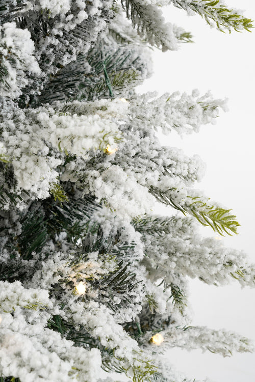 Black Box Trees Grimshaw Kunstkerstboom in Pot met LED Verlichting en Timerfunctie - H90 x Ø61 cm - Groen, Wit - vtwonen shop