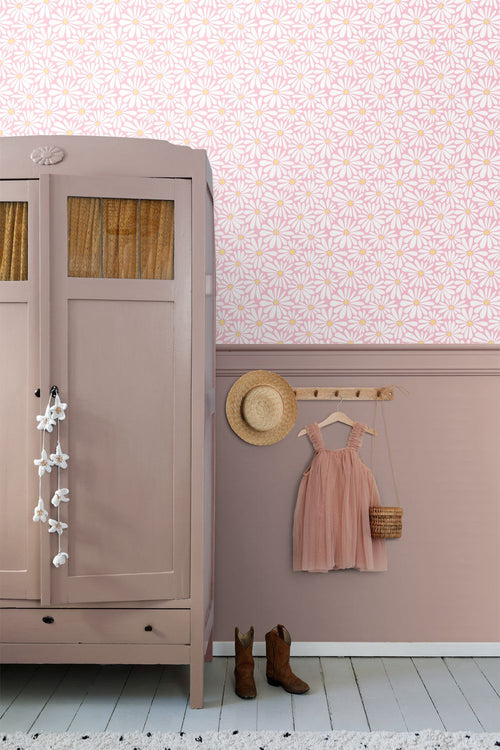 ESTAhome behang madeliefjes licht roze en geel - 50 x 900 cm - 131813