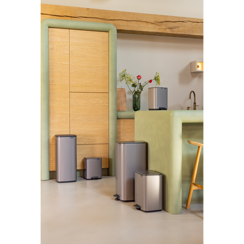 Brabantia Bo Pedaalemmer, 12 liter, stil sluitend, kunststof binnenemmer - Platinum