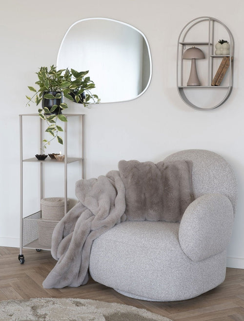Rebellenclub Fauteuil Noosa - Lichtgrijs Bouclé - vtwonen shop