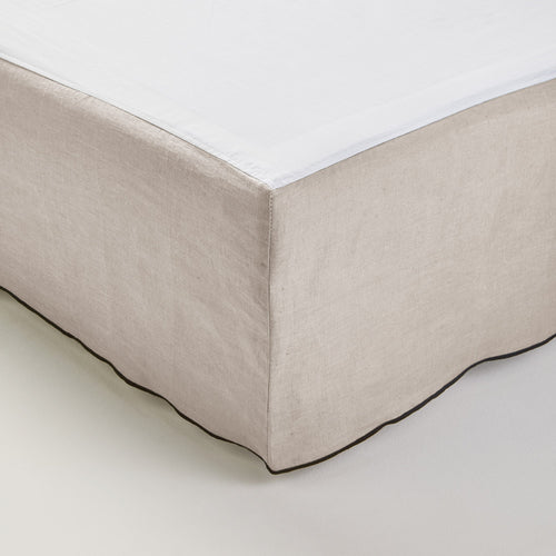 Madura Hoes voor boxspring Carlina snaar en zwarte hommel 180x200 cm