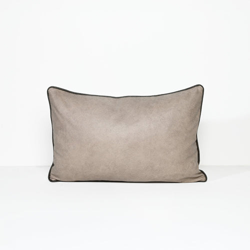 Darcy & Duke sierkussen Art Leather Taupe - Beige - 40x60cm