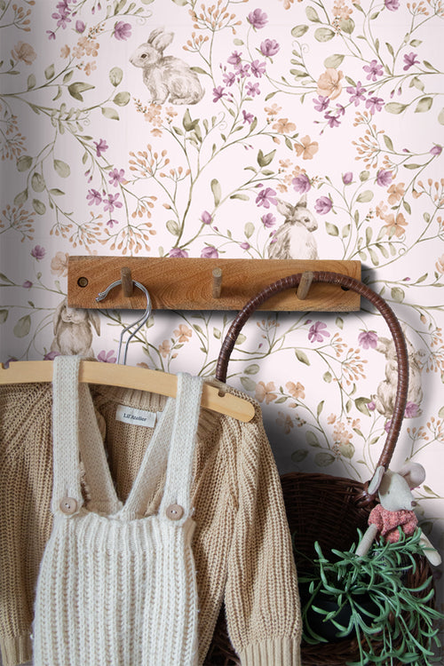 ESTAhome behang konijnen paars, groen en bruin - 50 x 900 cm - 131702