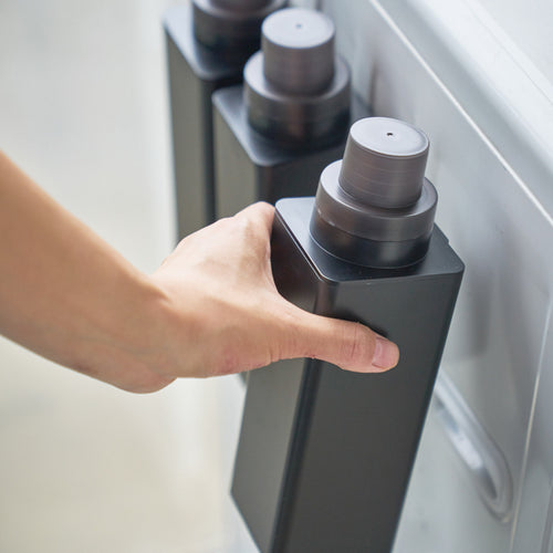 Yamazaki Tower Wasmiddel fles - Zwart - vtwonen shop