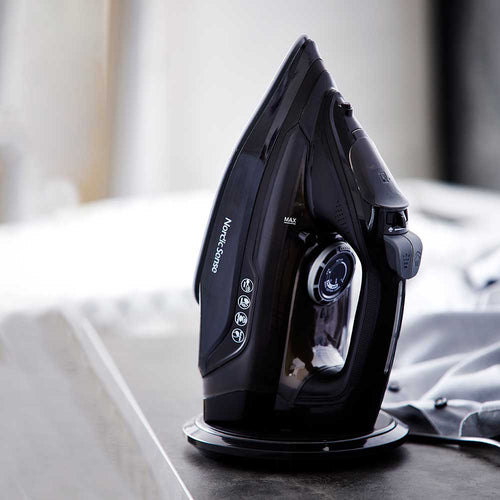 Nordic Sense stoomstrijkijzer, snoerloos, zwart - vtwonen shop