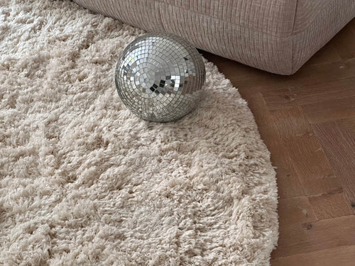 Interieur05 vloerkleed Pilo - hoogpolig - ivoorwit - Ø120 cm - vtwonen shop