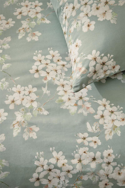 Ariadne at Home dekbedovertrek Blooming Flowers - 200x200/220 cm - blauw groen - vtwonen shop