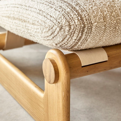 Tikamoon XL fauteuil van massief eikenhout en beige stof - Beige