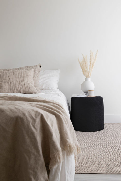 noo.ma FOLK Poef - Black Tie Wool