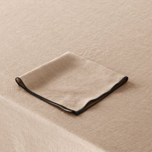 Madura tafelkleed Carlina - zand/zwart - 170x170cm