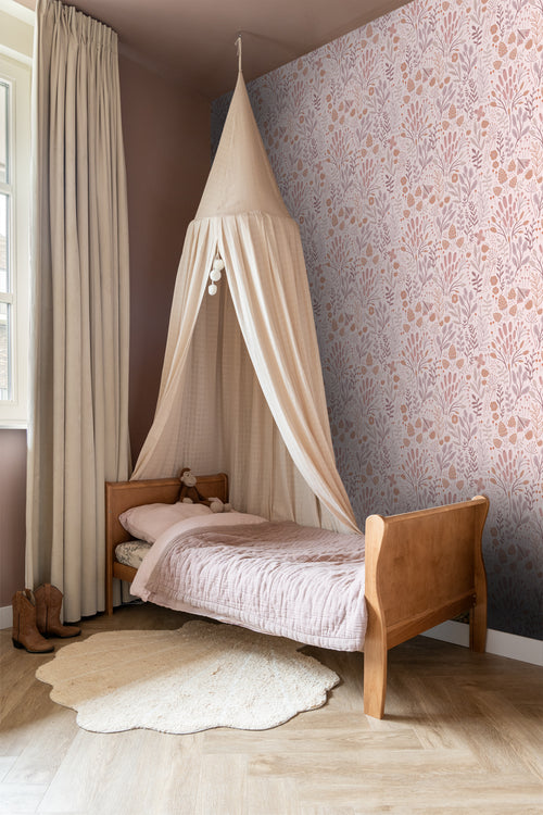 ESTAhome behang bladeren en bloemen lila paars en terracotta - 50 x 900 cm - 131386 - vtwonen shop