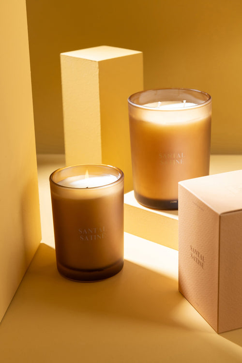 J-Line geurkaars Accords Essentiels - Santal Satiné - glas - geel - 52U