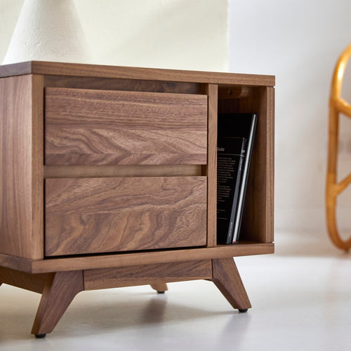 Tikamoon Nachtkastje van massief notenhout - Bruin - vtwonen shop