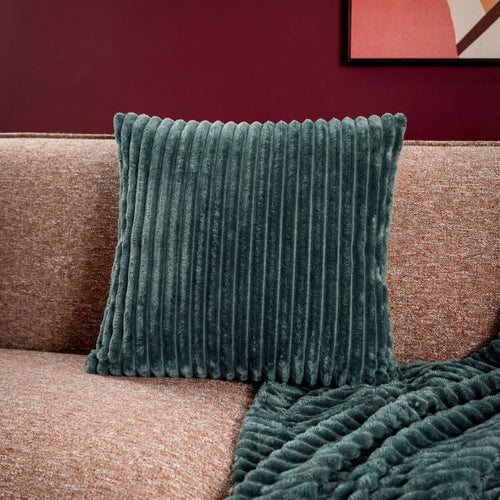 MART - sierkussen 45x45 cm - zacht ribfluweel - corduroy - Sagebrush Green - groen