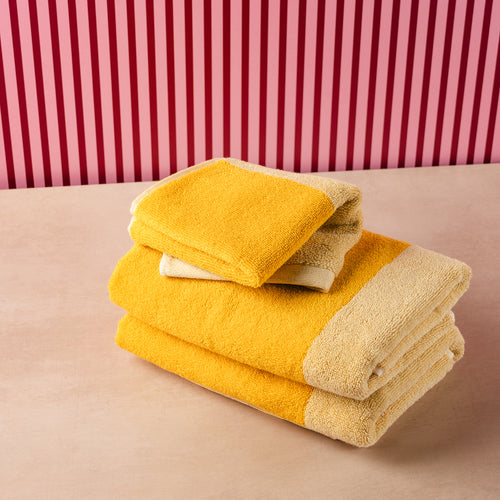 Ona - Badhanddoek 50x100cm sunny yellow Pixie - Set van 2