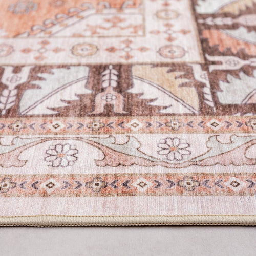 Interieur05 Vintage vloerkleed Medina Lichtroze
