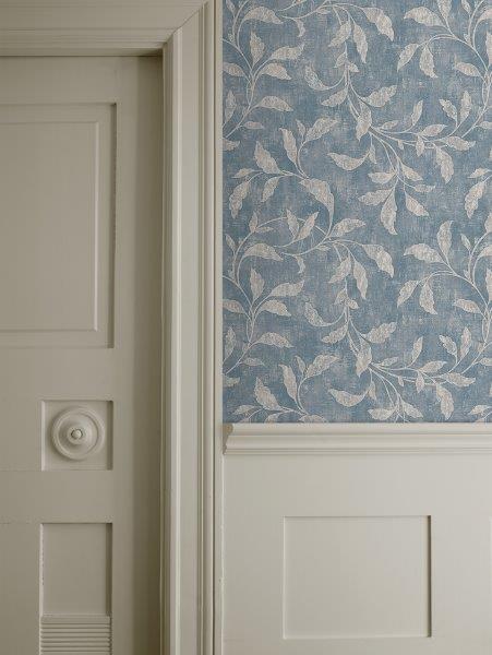 Borastapeter behang bladeren vergrijsd blauw - 53 cm x 10.05 m - 660255 - vtwonen shop