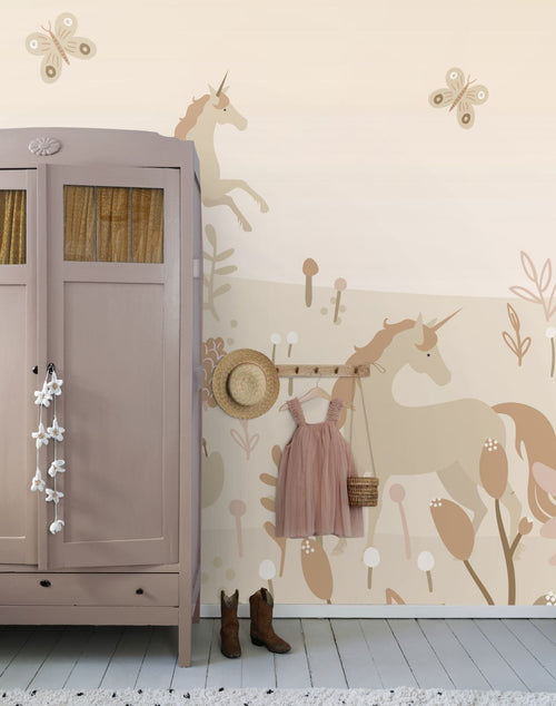 ESTAhome fotobehang unicorns licht terracotta en terracotta roze - 250 x 279 cm - 159495 - vtwonen shop