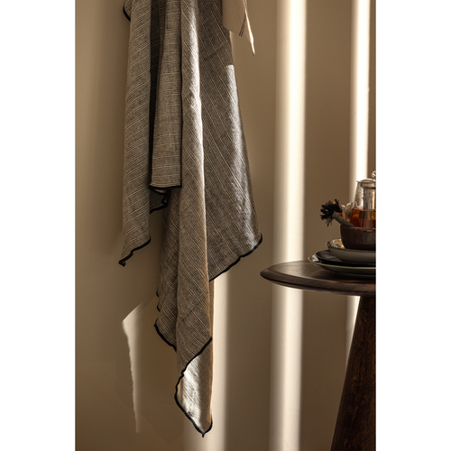 WOOOD bijzettafel Posture - Hout - Walnoot - 52x60x50 - vtwonen shop