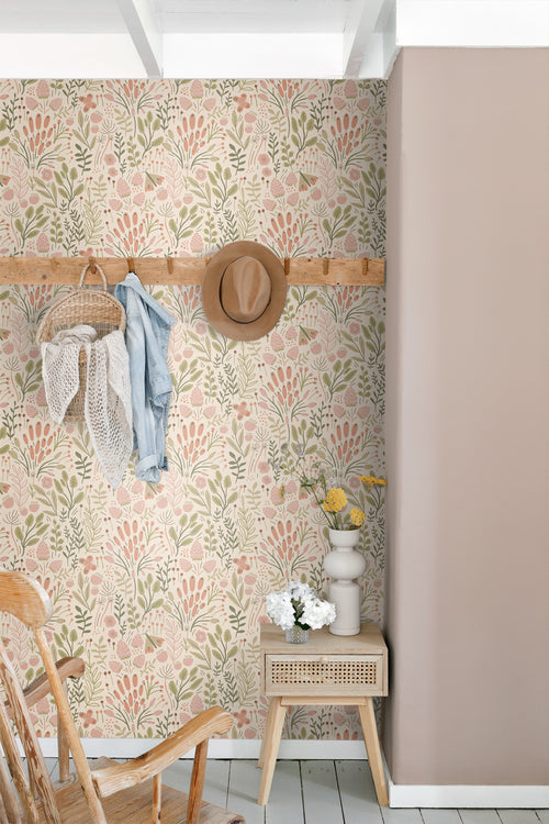 ESTAhome behang bladeren en bloemen olijfgroen en terracotta - 50 x 900 cm - 131390 - vtwonen shop